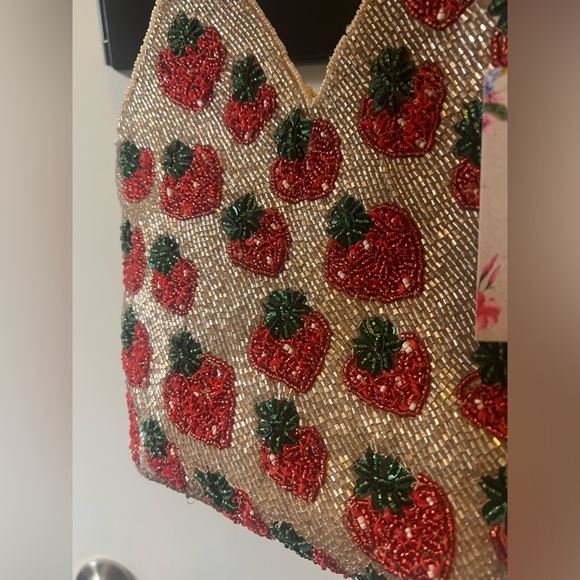 🍓 Beaded Strawberry Tote Bag Summer Y2K Fruit Purse - Picture 2 of 3